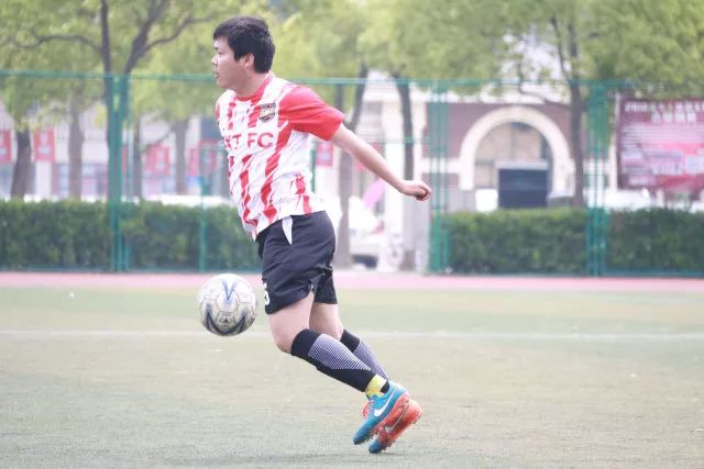 新疆男篮签下外援黑根斯 上赛季效力开拓者队